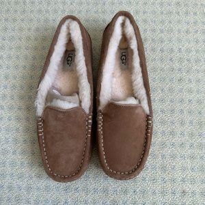 Ugg: Ansley Slippers